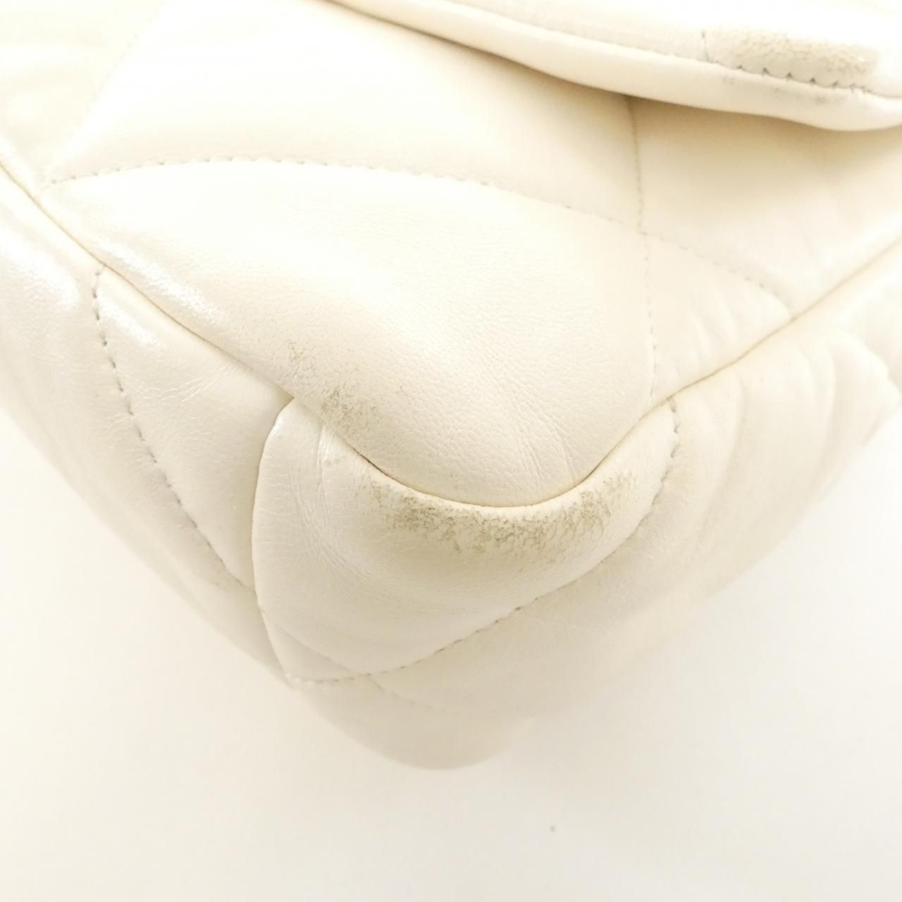 Chanel 19 Line Shoulder — view 3