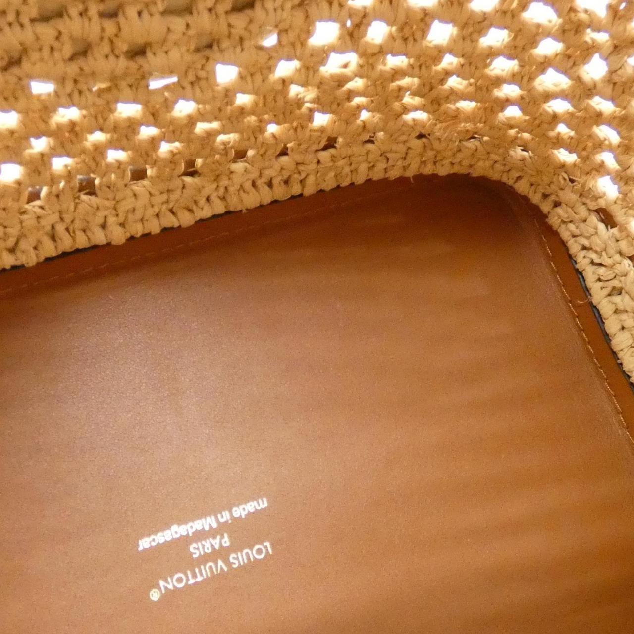Louis Vuitton LV by the Pool Noe BB — view 7