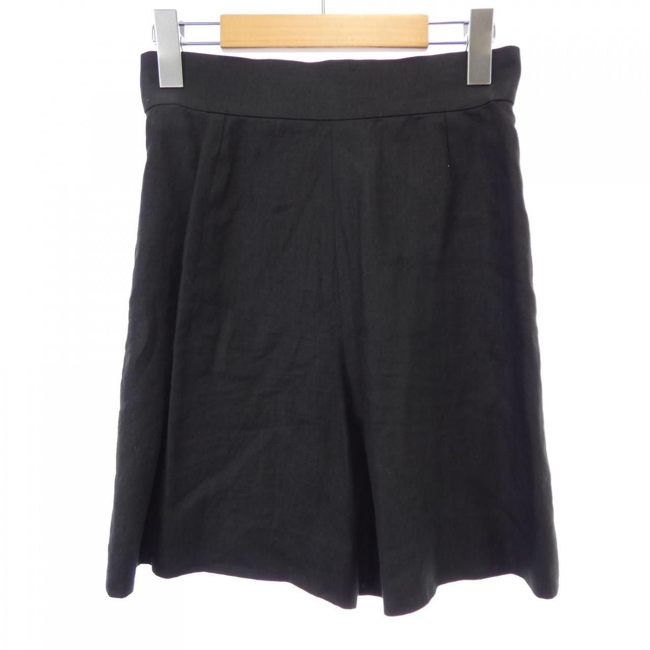 Chanel Vintage 95c Shorts — view 2