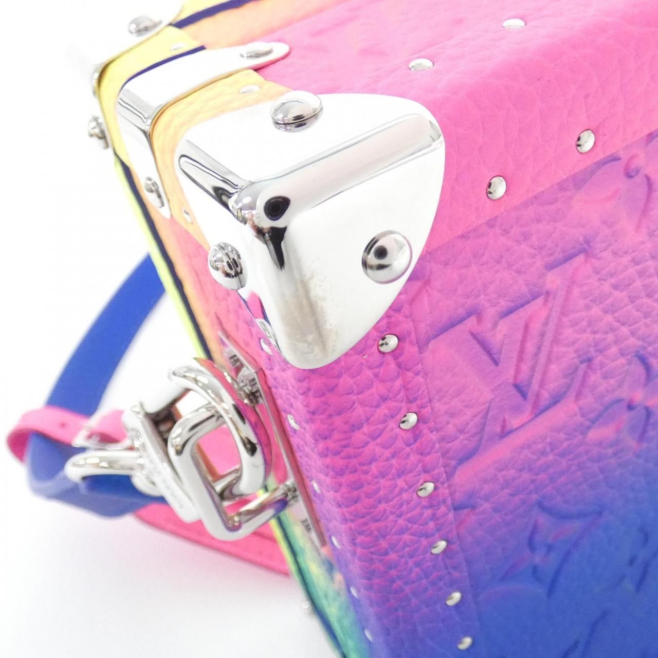 Louis Vuitton Taurillon Illusion Soft Trunk — view 3