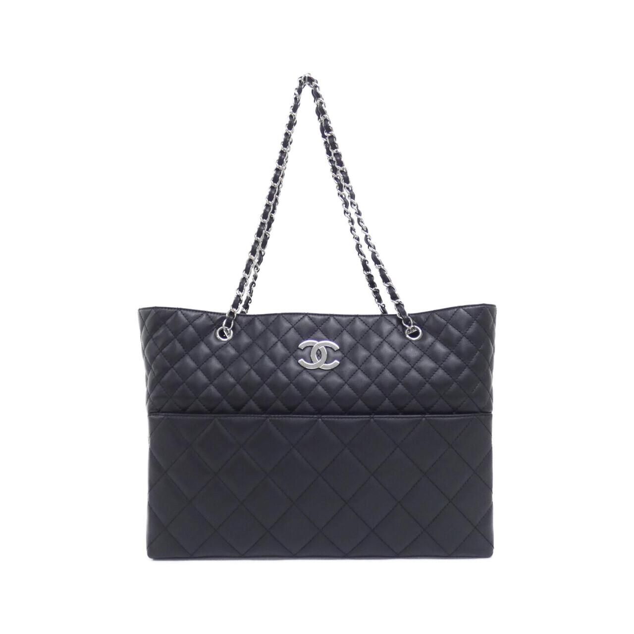 Chanel Shoulder Bag Black