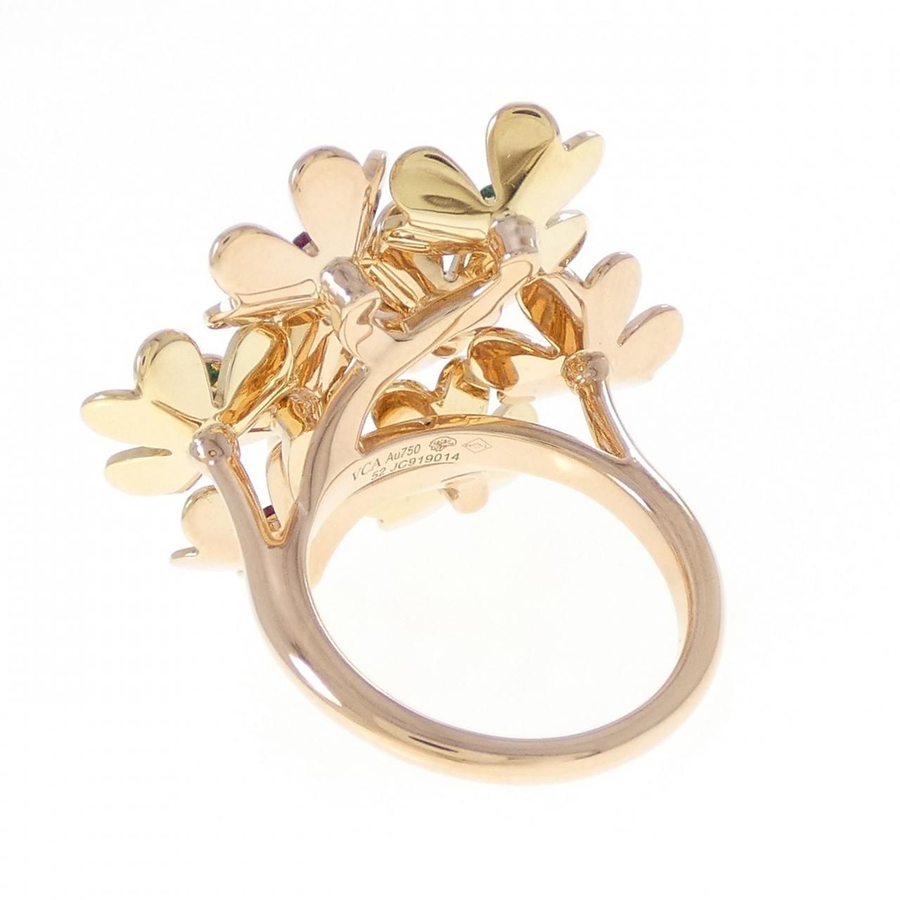 Van Cleef & Arpels Frivole Flowers Ring — view 3