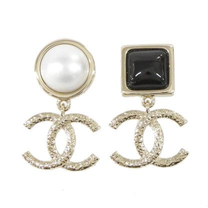 Chanel Earrings Gold