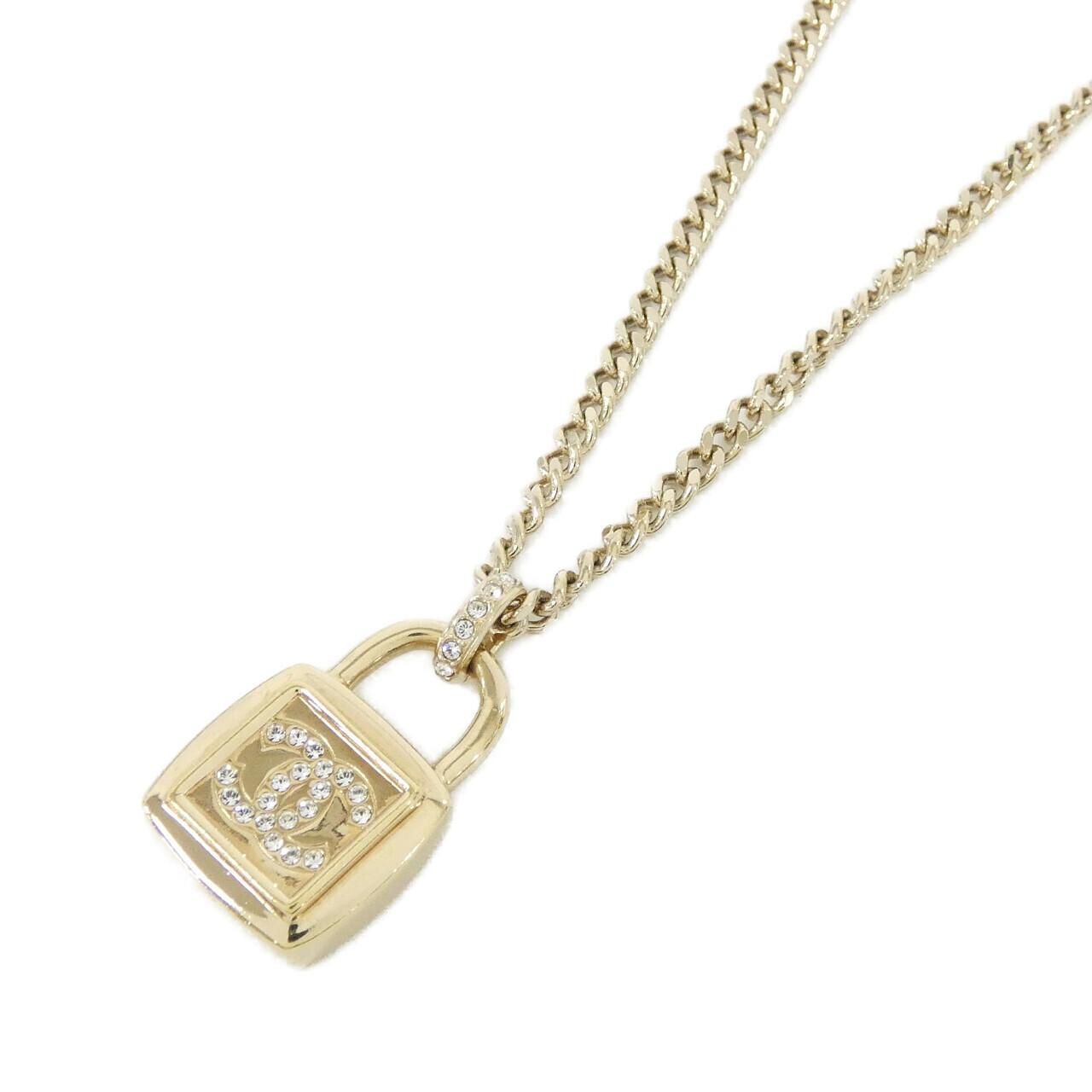 Chanel Necklace Gold