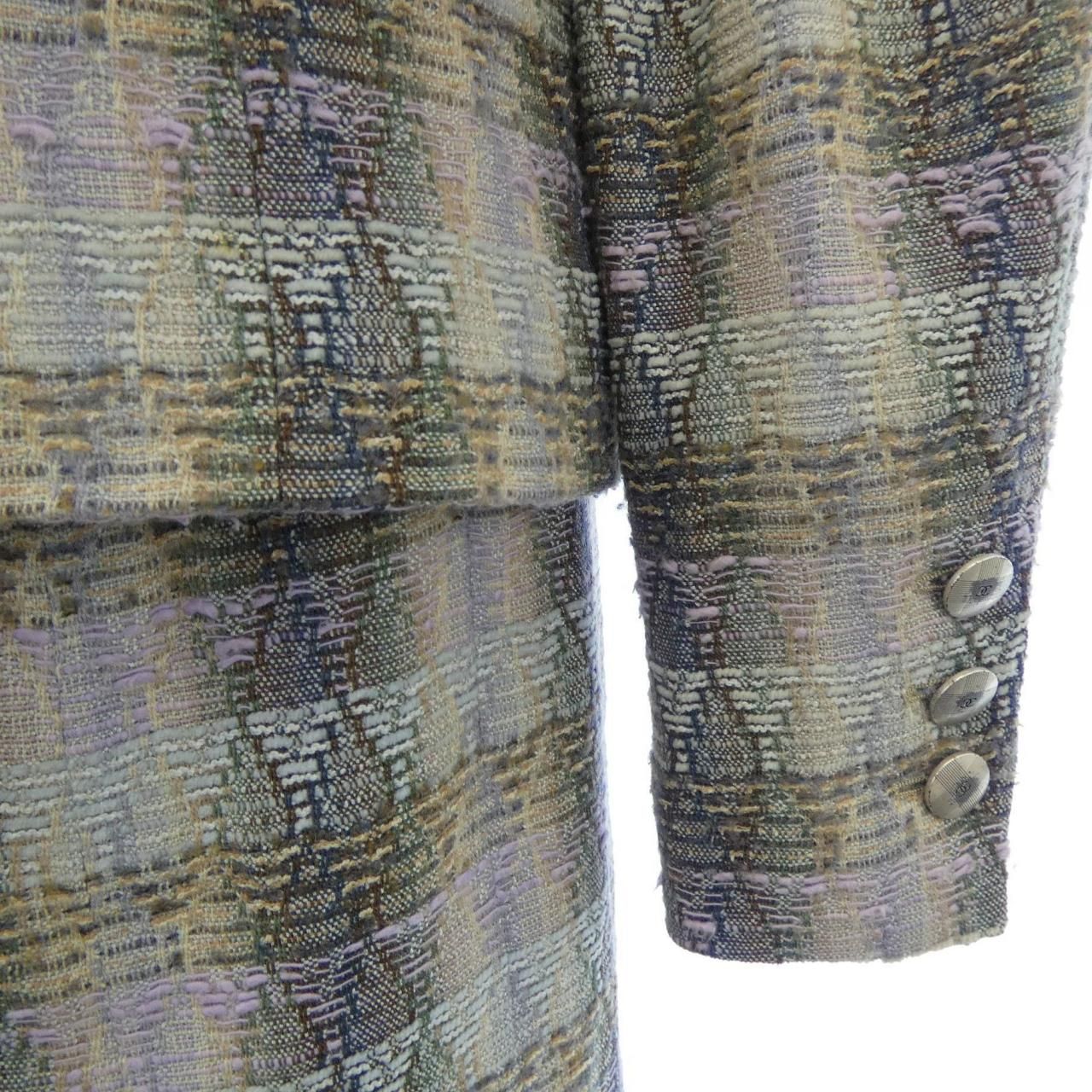 Chanel Vintage Suit Beige — view 6