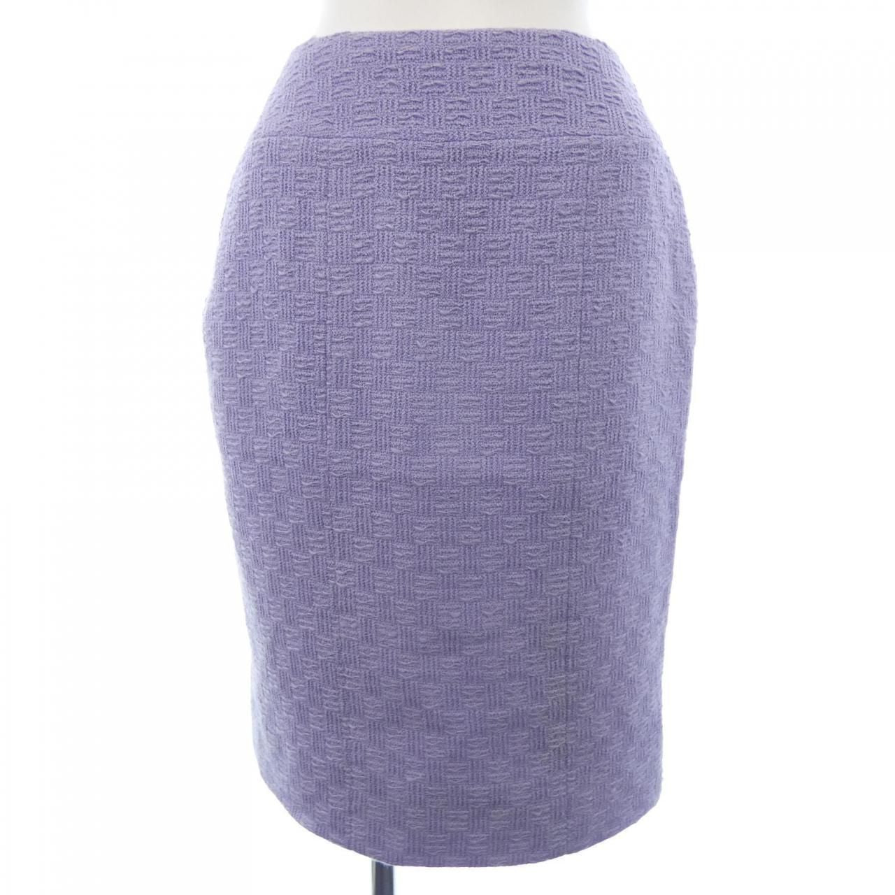 Chanel Vintage Suit Purple — view 7