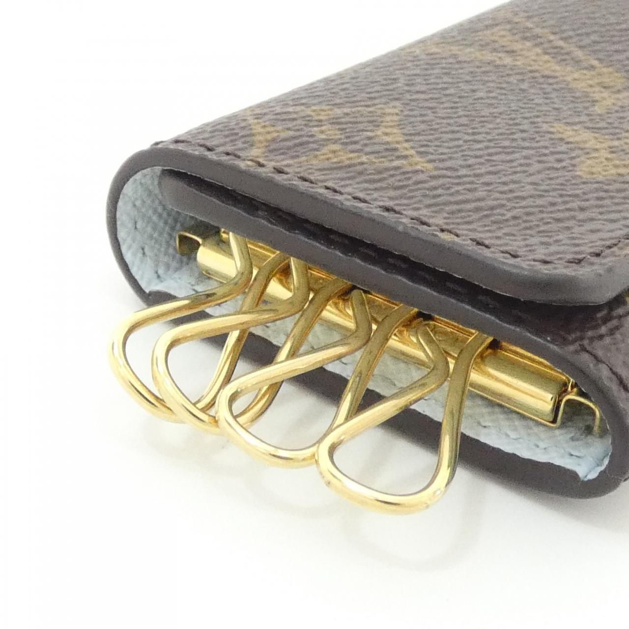 Louis Vuitton Monogram Multicles Key Case Key Holder — view 2
