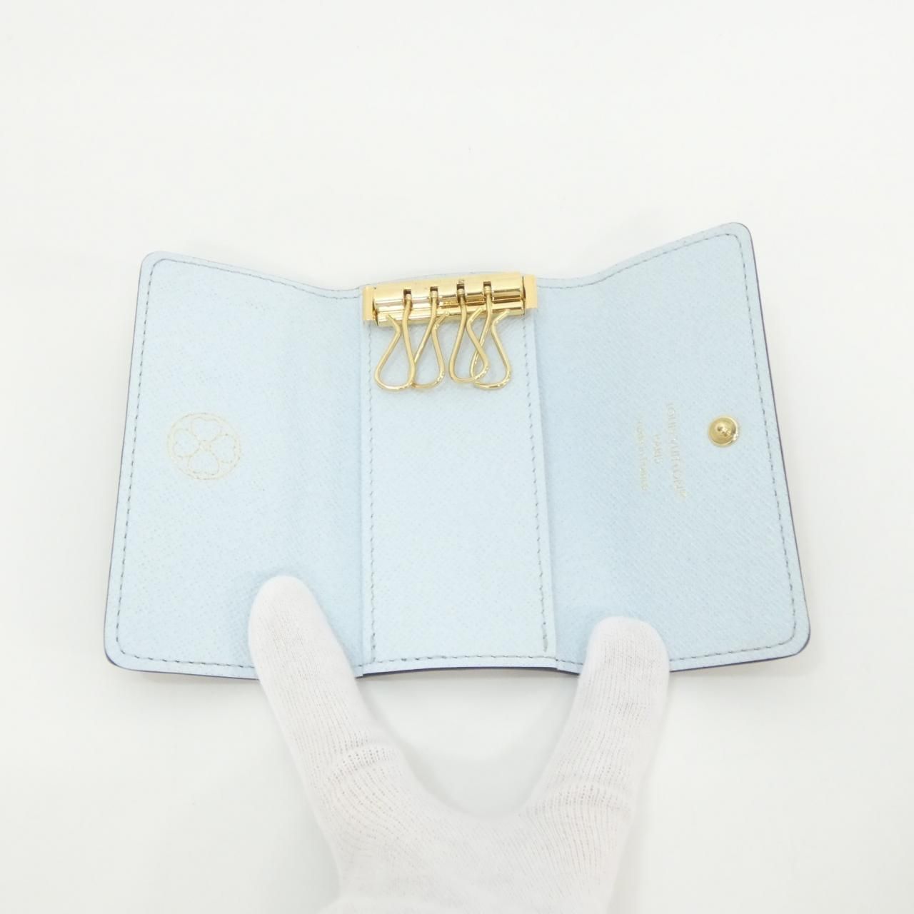 Louis Vuitton Monogram Multicles Key Case Key Holder — view 4
