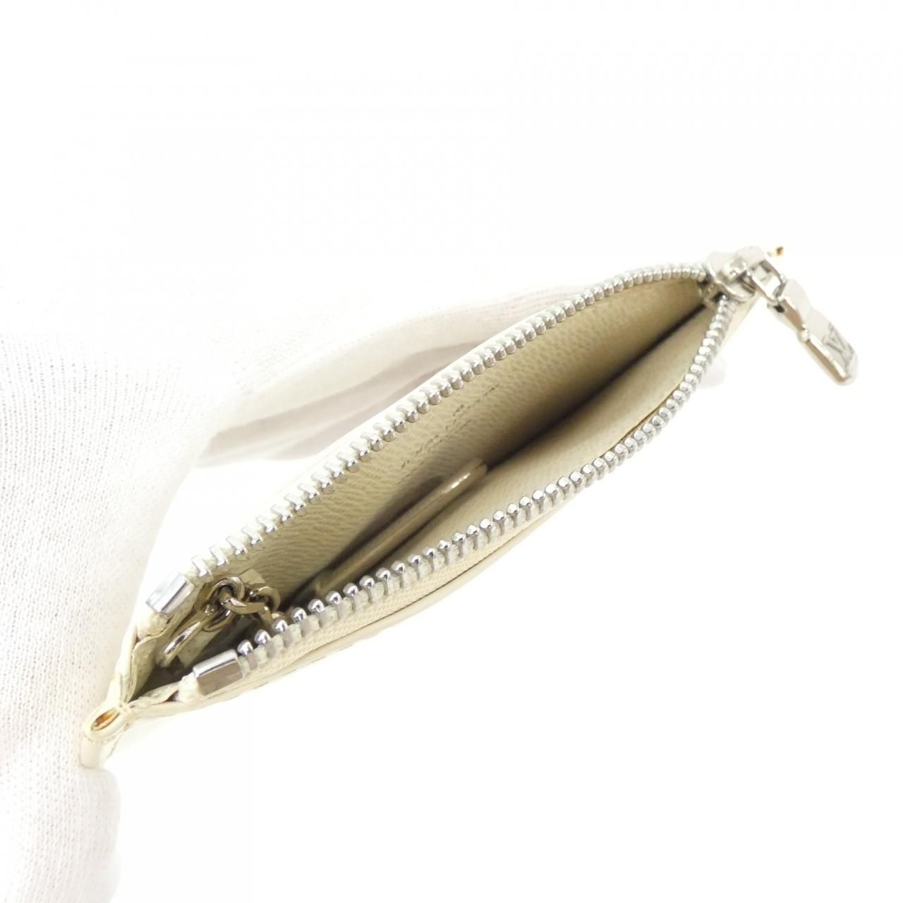 Louis Vuitton Epi Pochette Cles Coin & Key Case Key Holder — view 8