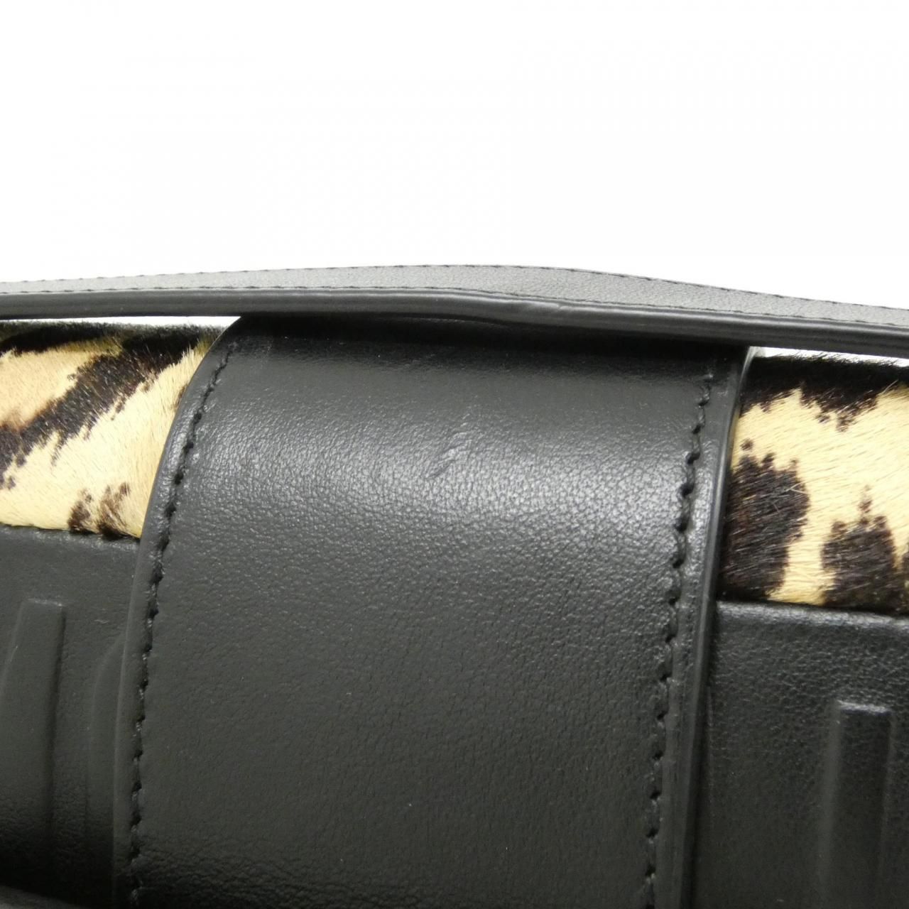 Dior 30 Montaigne Shoulder — view 5