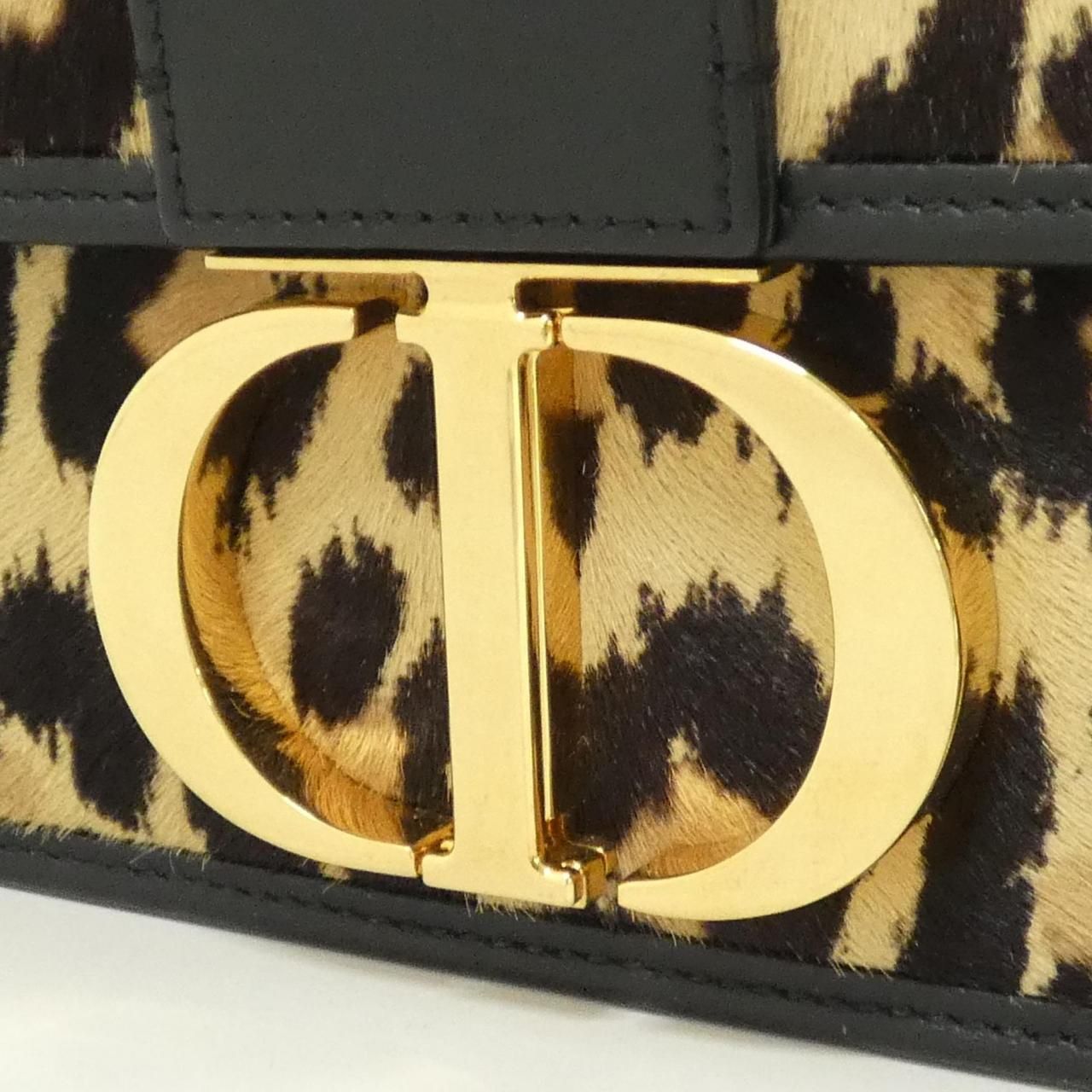 Dior 30 Montaigne Shoulder — view 4