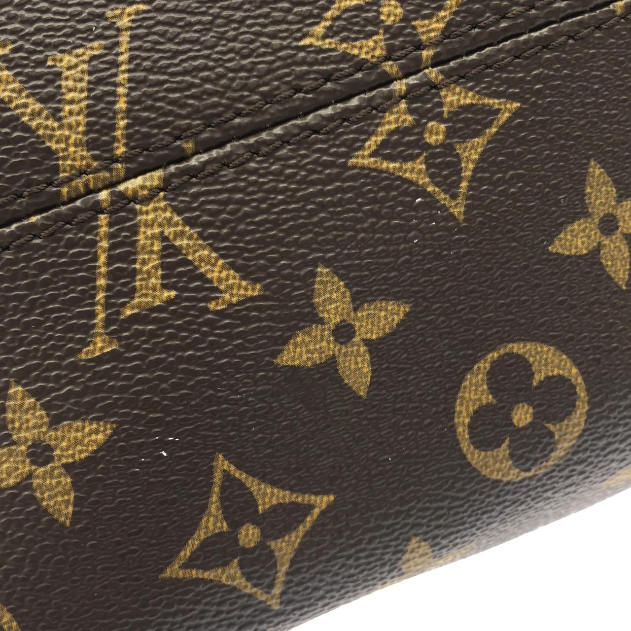 Louis Vuitton Monogram Totally MM — view 3