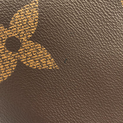 Louis Vuitton Monogram Giant On The Go GM — view 4