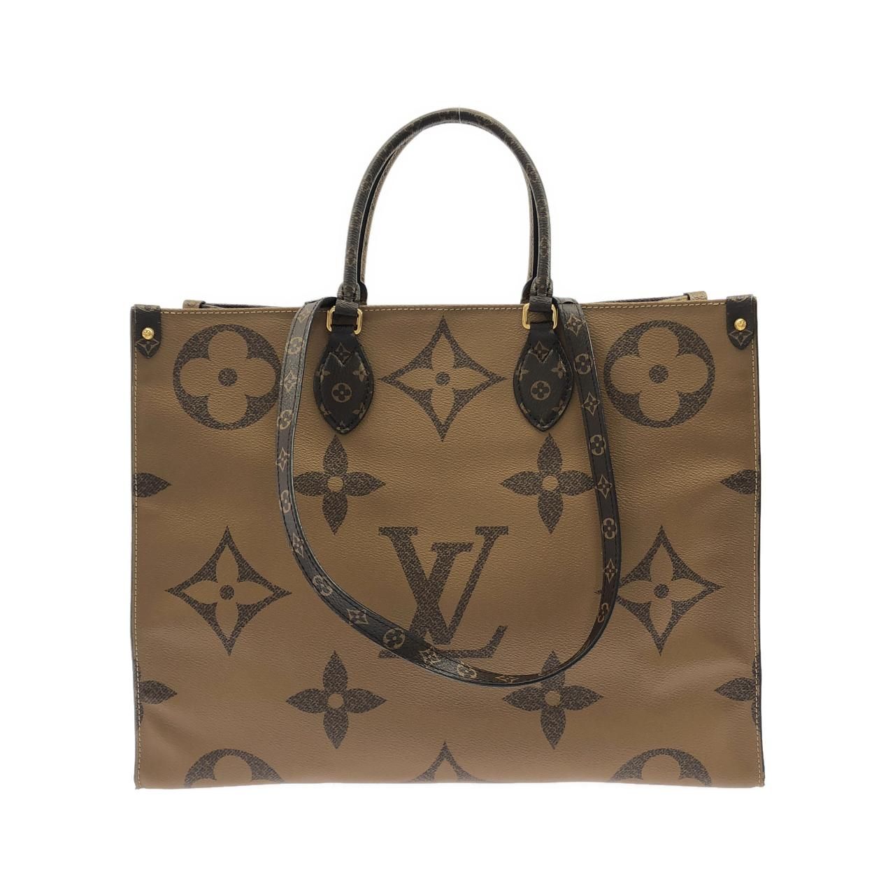 Louis Vuitton Monogram Giant On The Go GM — view 2