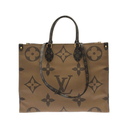 Louis Vuitton Monogram Giant On The Go GM — view 2