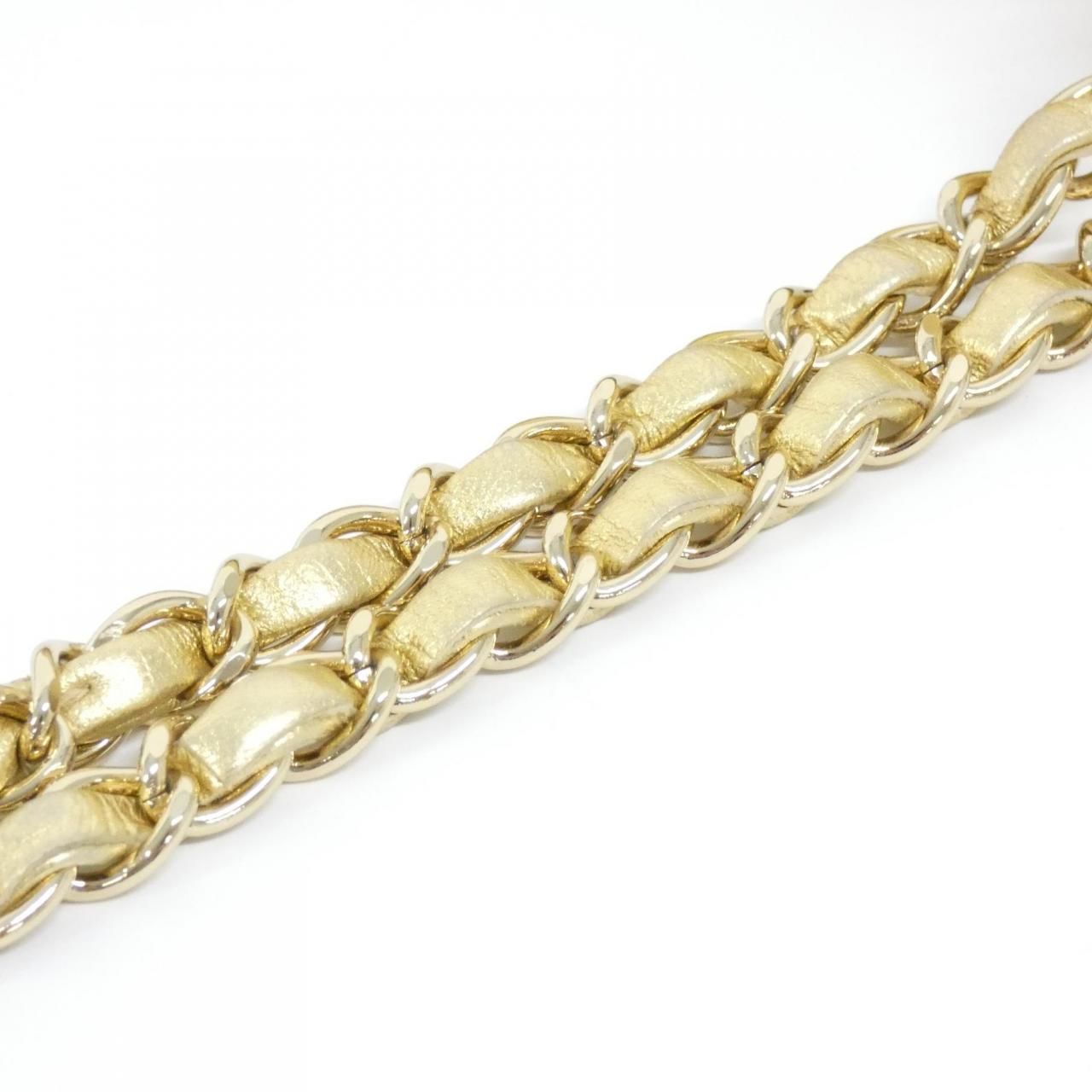 Chanel Shoulder Bag Gold — view 7