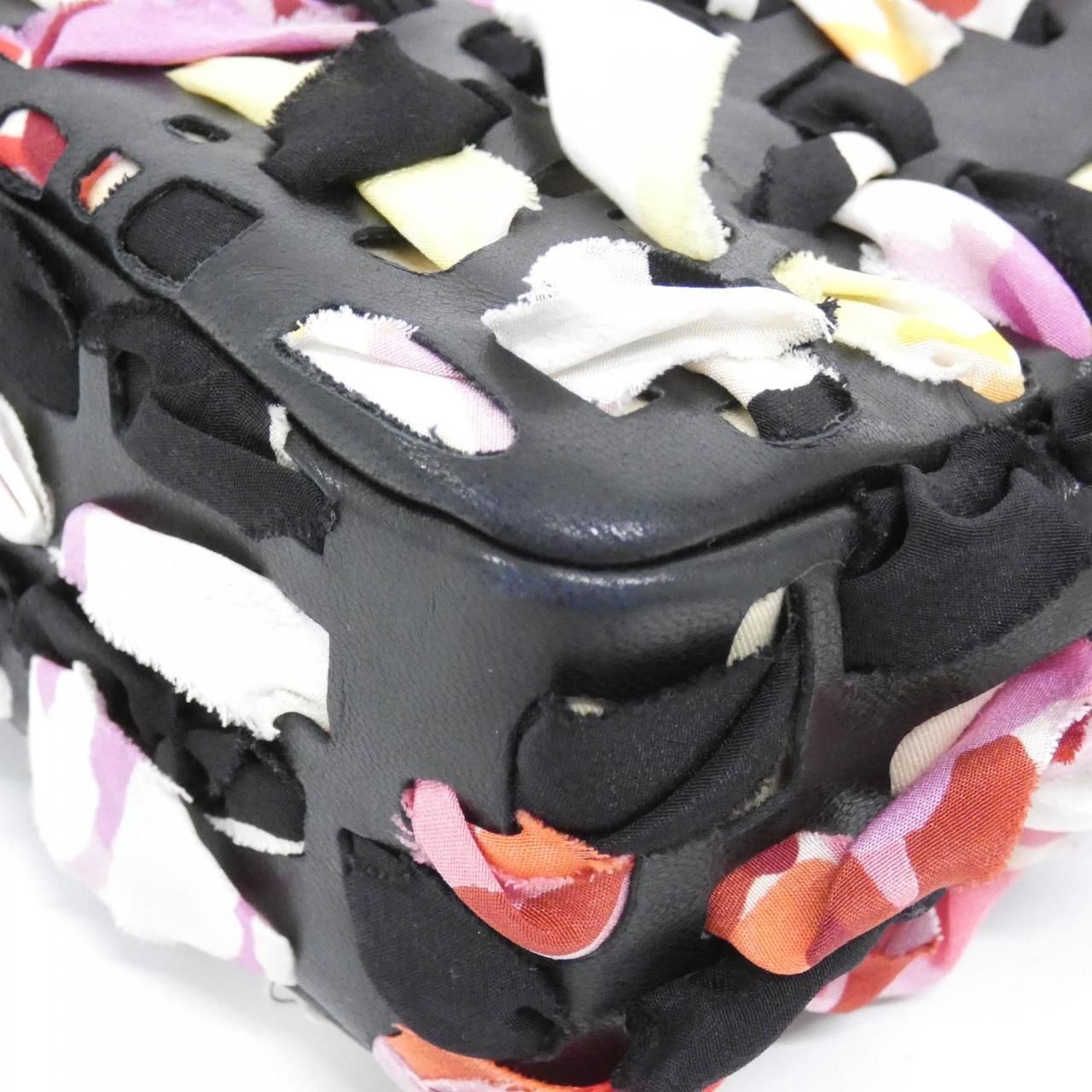 Chanel Shoulder Bag Black — view 3
