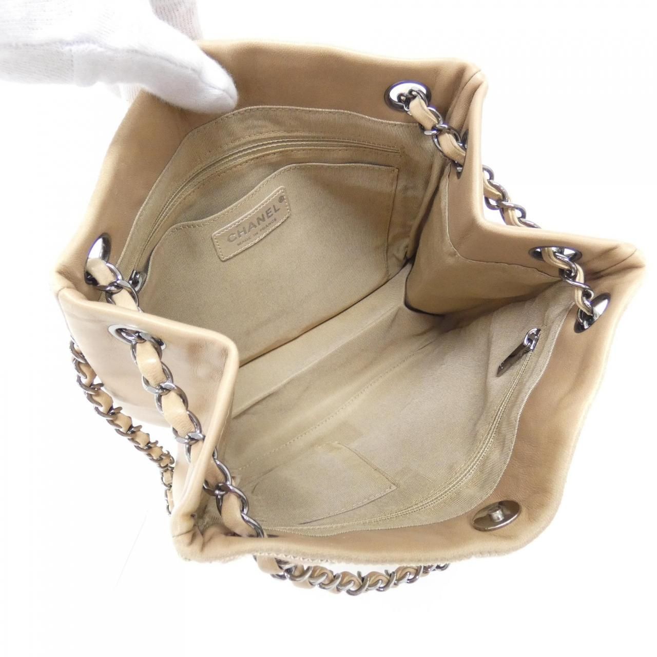Chanel Vintage Icon Line Shoulder — view 8