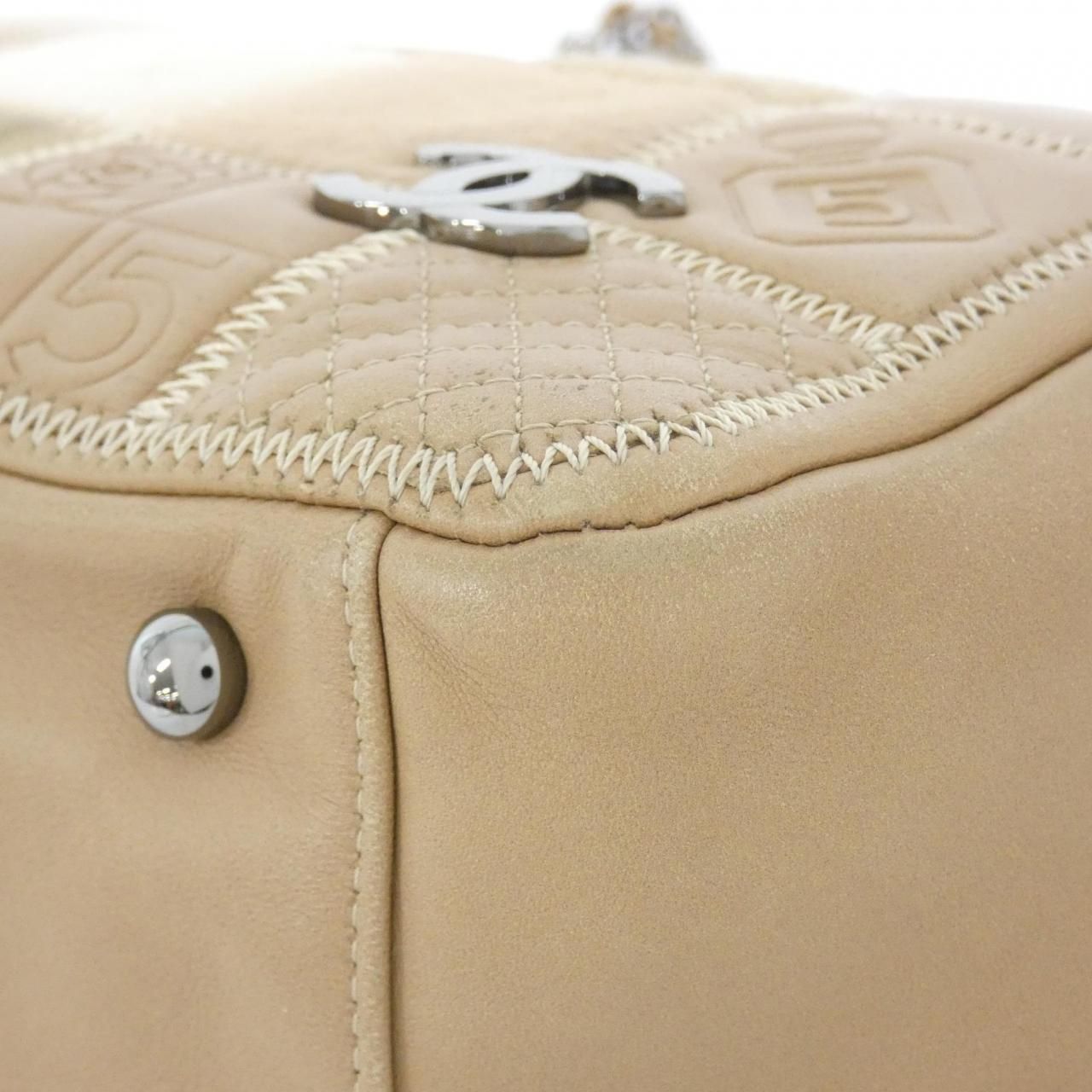 Chanel Vintage Icon Line Shoulder — view 3