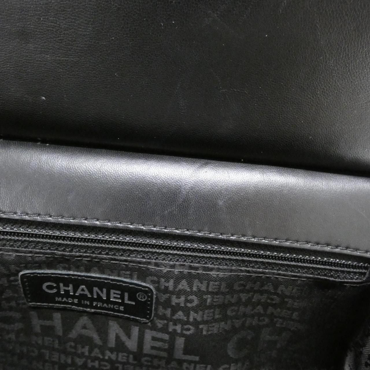 Chanel Shoulder Bag Black — view 9