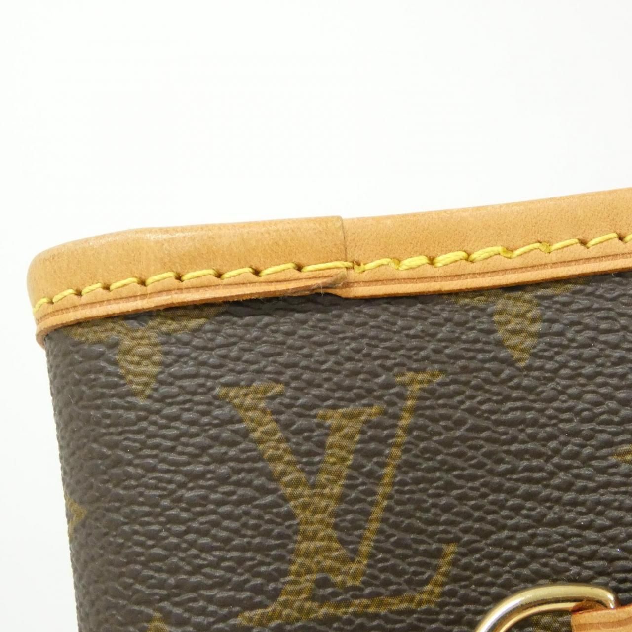 Louis Vuitton Monogram Neverfull MM — view 5