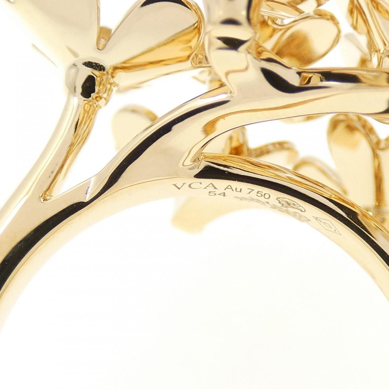 Van Cleef & Arpels Frivole Ring Flowers — view 4