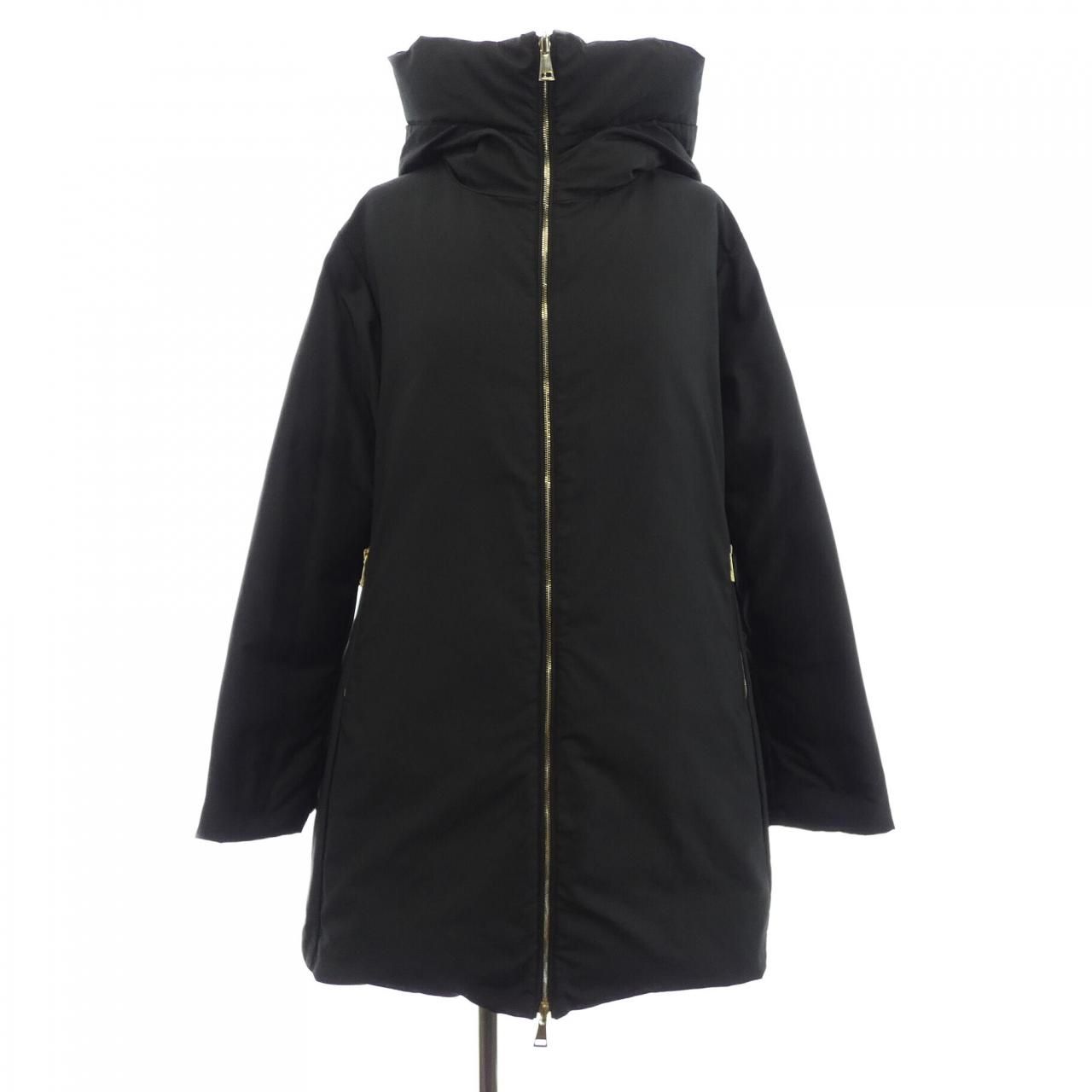 Moncler Colliers Down Jacket — view 8