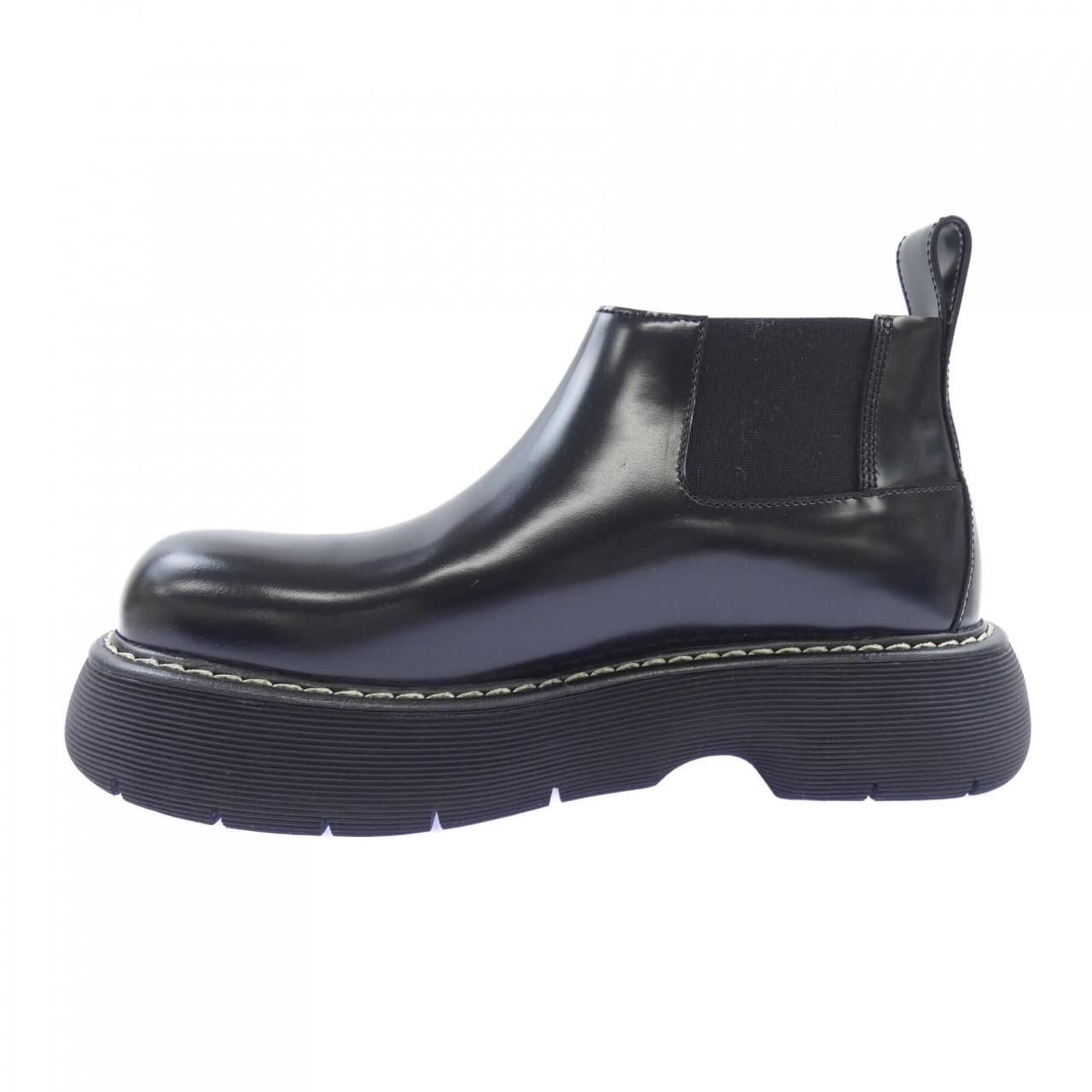 Bottega Veneta Boots Black — view 2