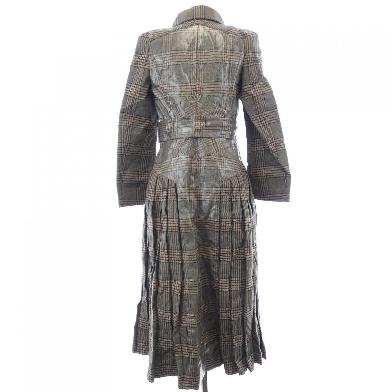Fendi Coat Beige — view 2