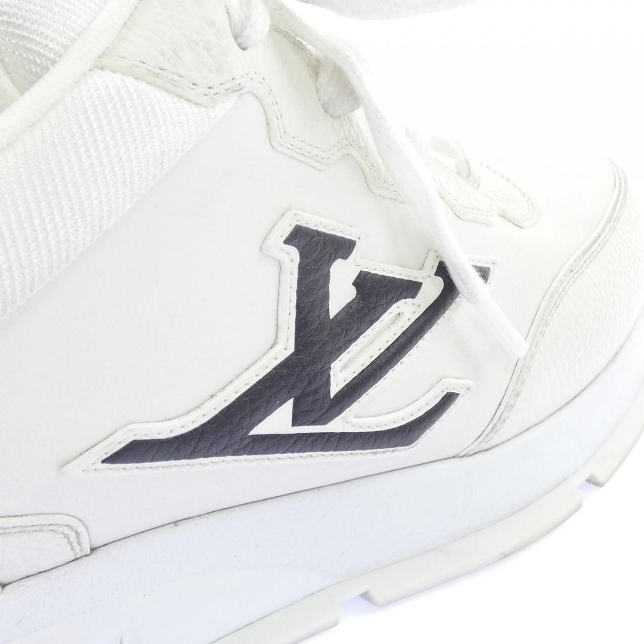 Louis Vuitton LV Classic Sneakers — view 6