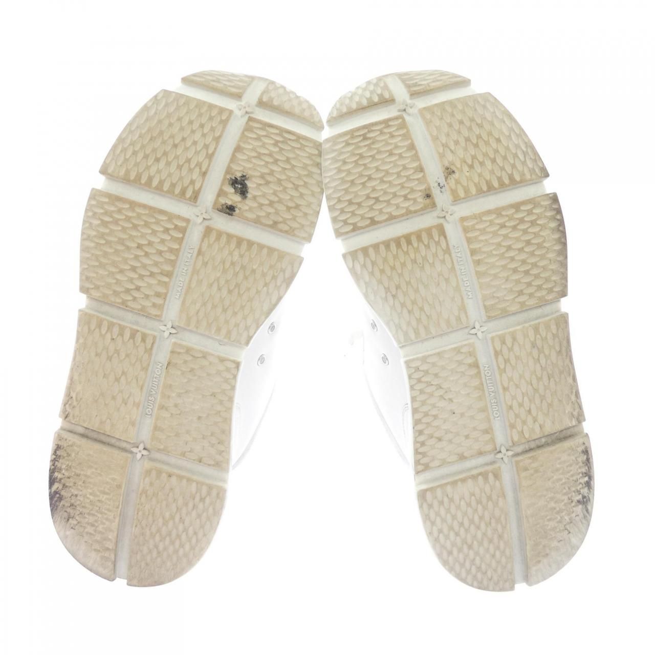 Louis Vuitton LV Classic Sneakers — view 4