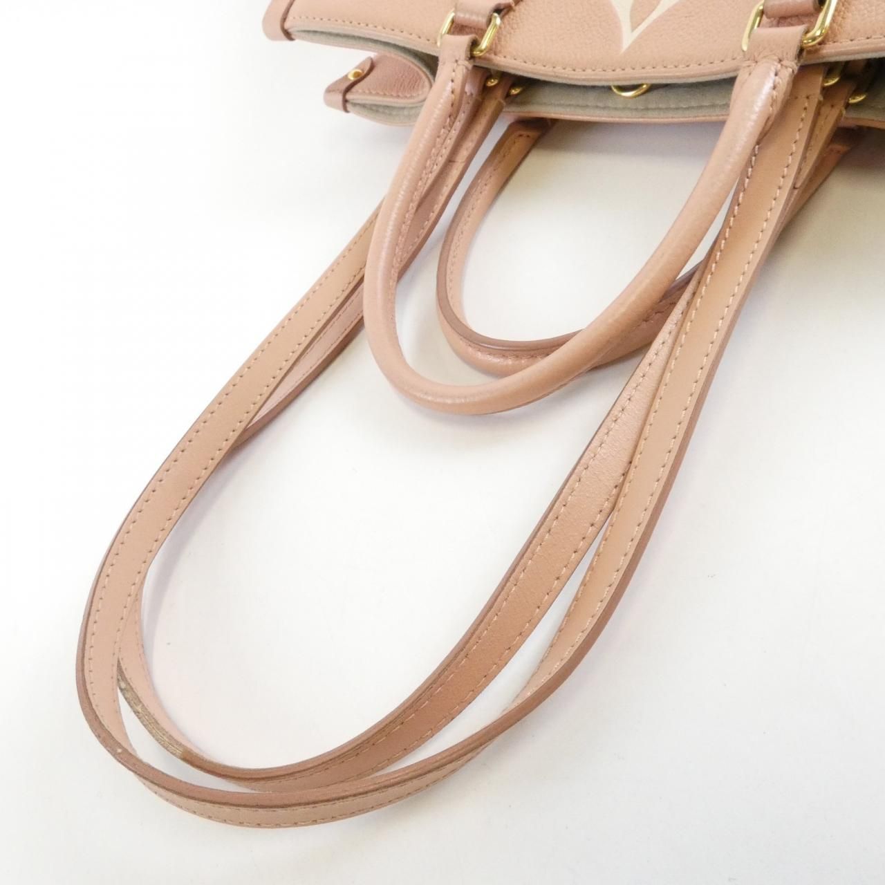 Louis Vuitton Bicolor Monogram Empreinte On The Go MM — view 5
