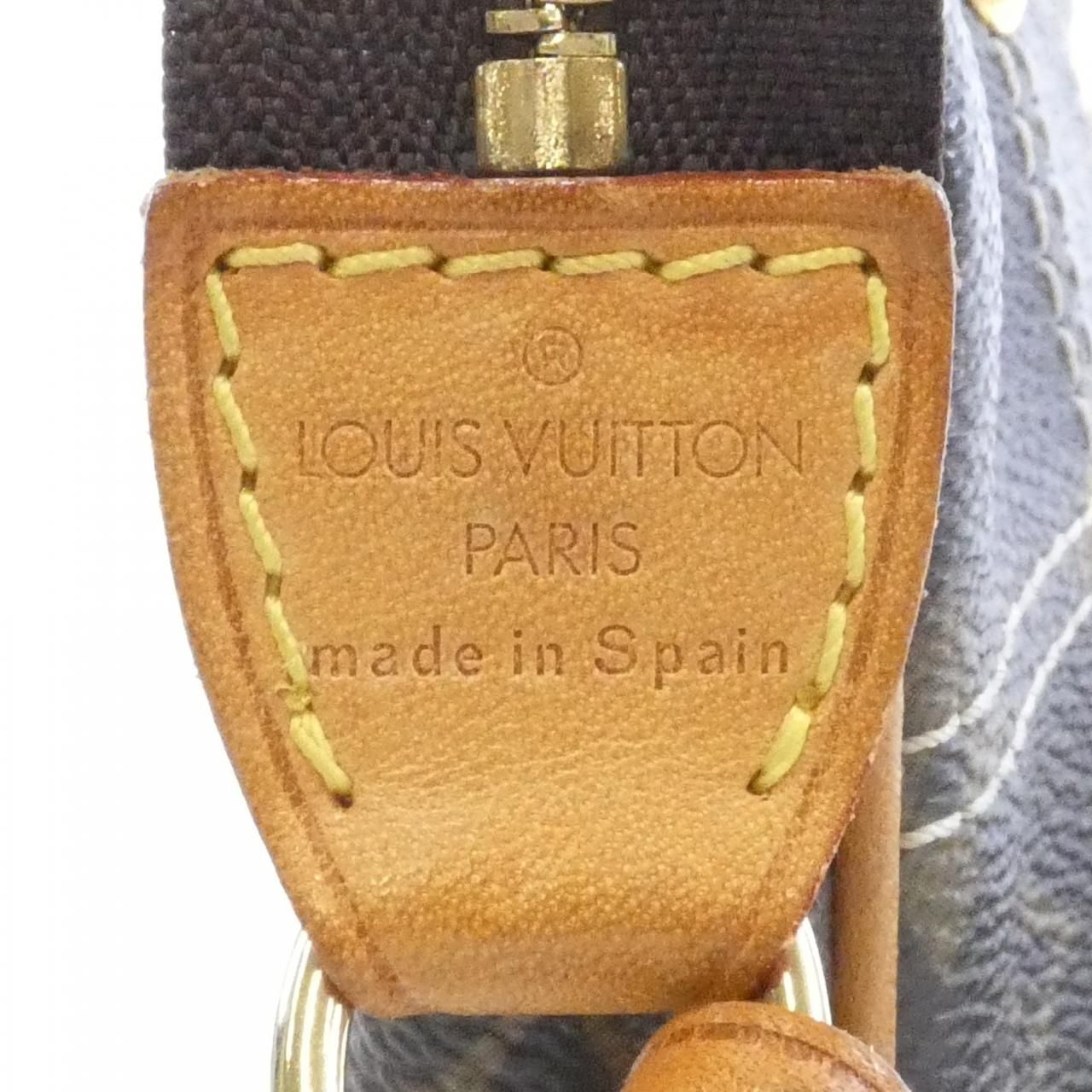 Louis Vuitton Monogram Rivet Pochette Pouch — view 6