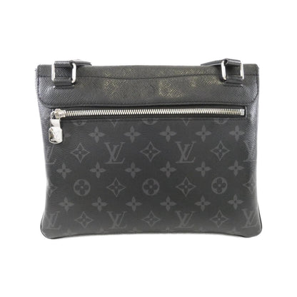 Louis Vuitton Taiga Lama Flap Messenger Shoulder — view 2