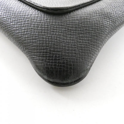Louis Vuitton Taiga Lama Flap Messenger Shoulder — view 3