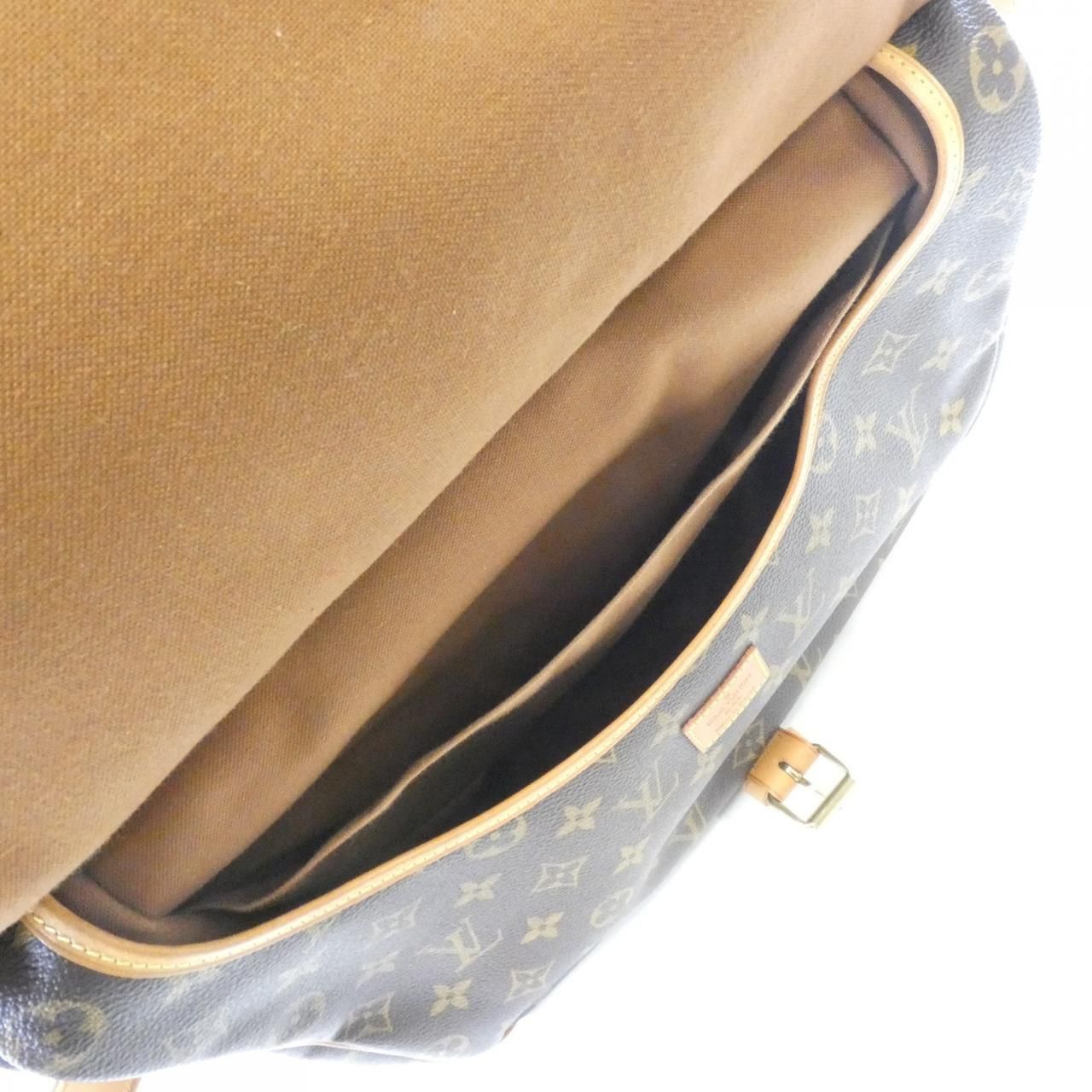 Louis Vuitton Monogram Saumur 35 cm — view 9