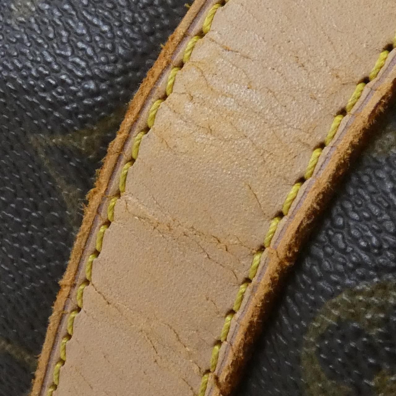 Louis Vuitton Monogram Keepall Bandouliere 55 cm Boston — view 5
