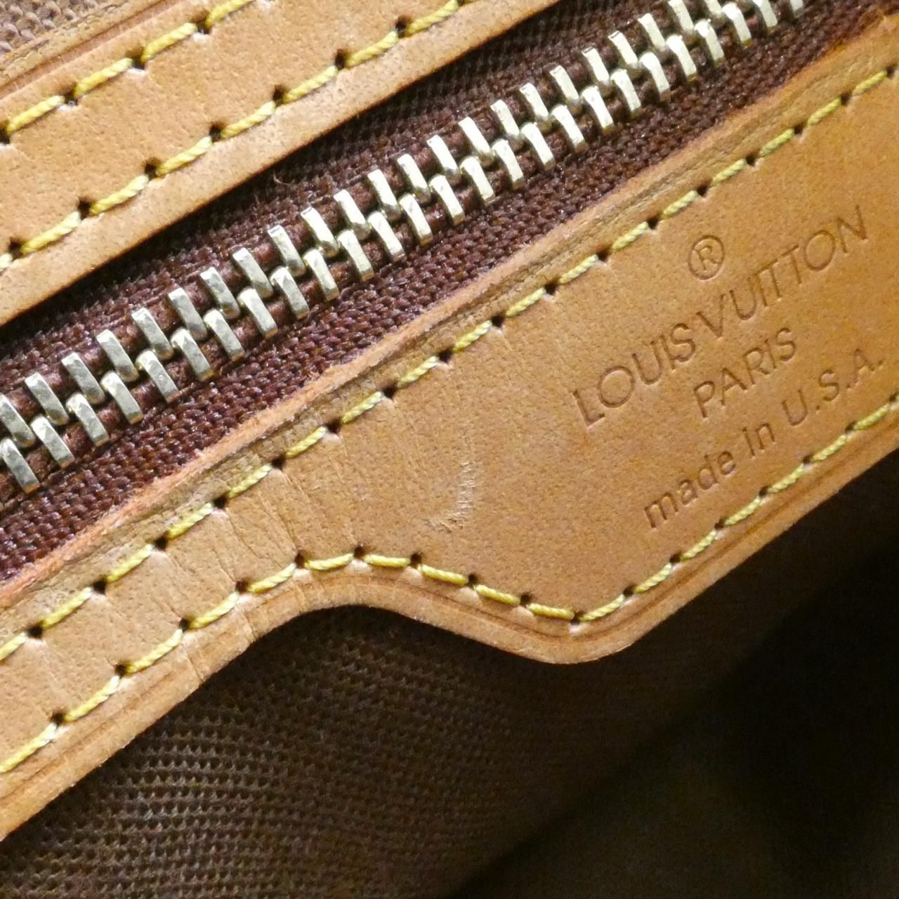 Louis Vuitton Monogram Trotteur Shoulder — view 9