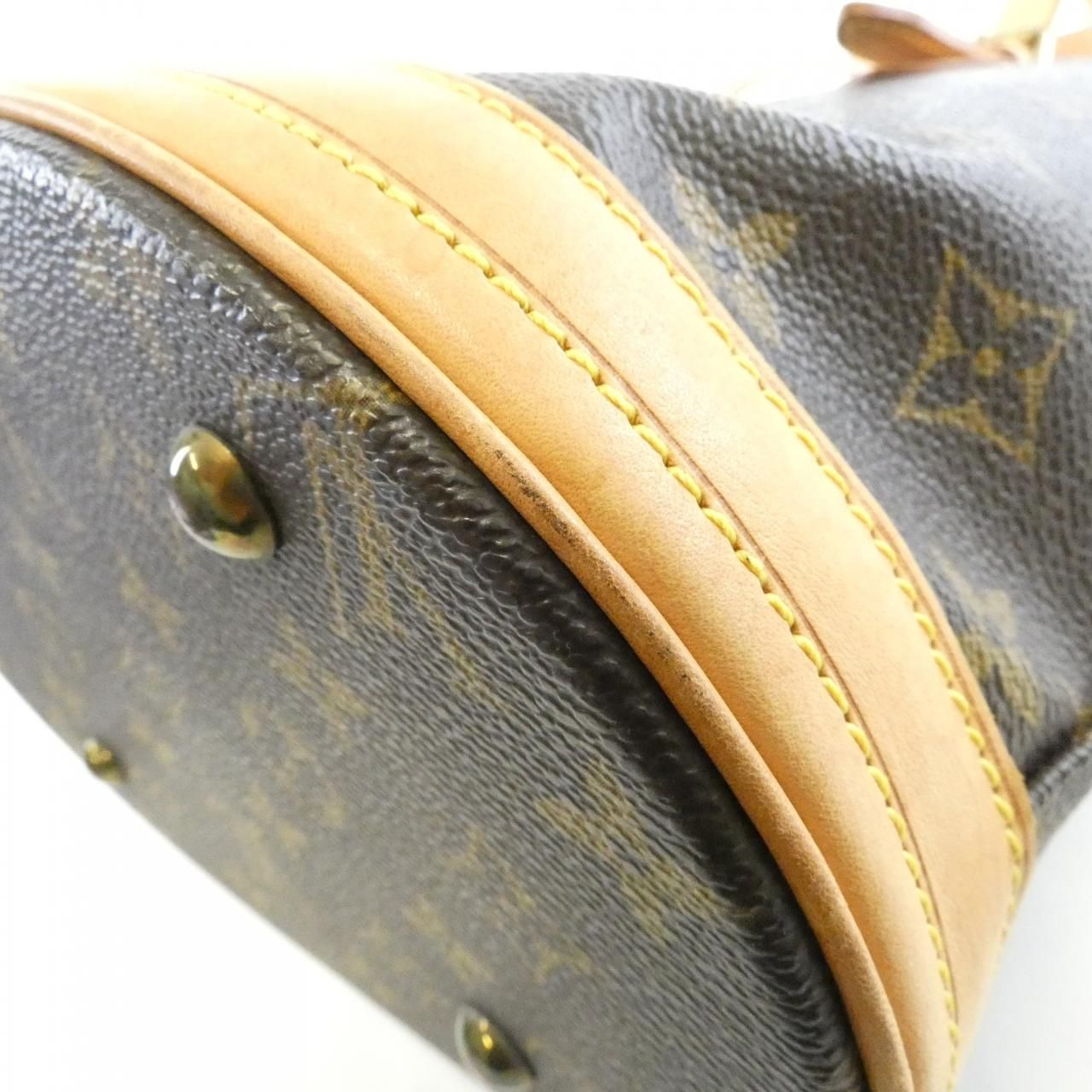 Louis Vuitton Monogram Petit Bucket Shoulder — view 2