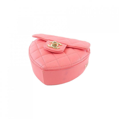 Chanel Shoulder Bag Pink Heart — view 3