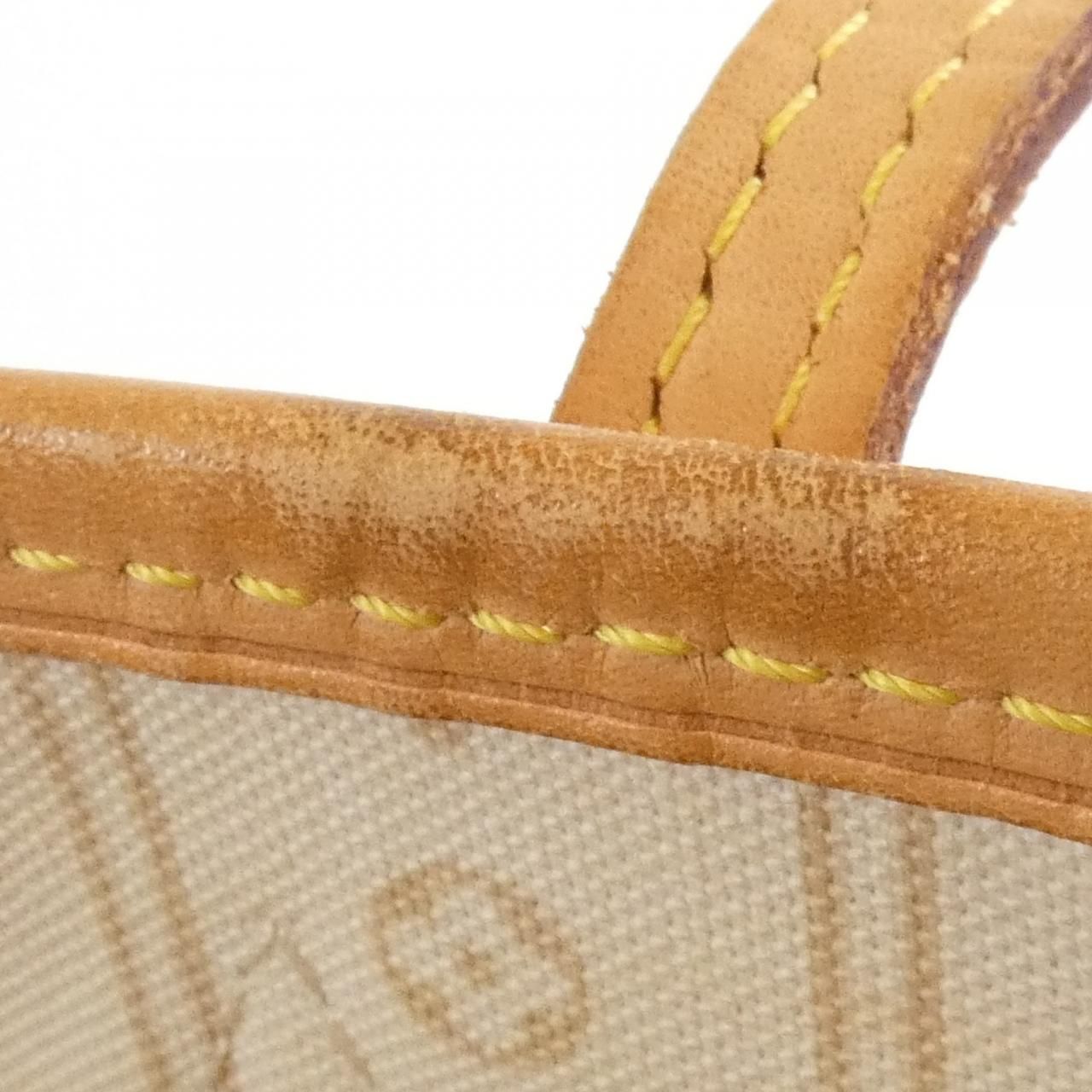 Louis Vuitton Damier Azur Neverfull MM — view 9