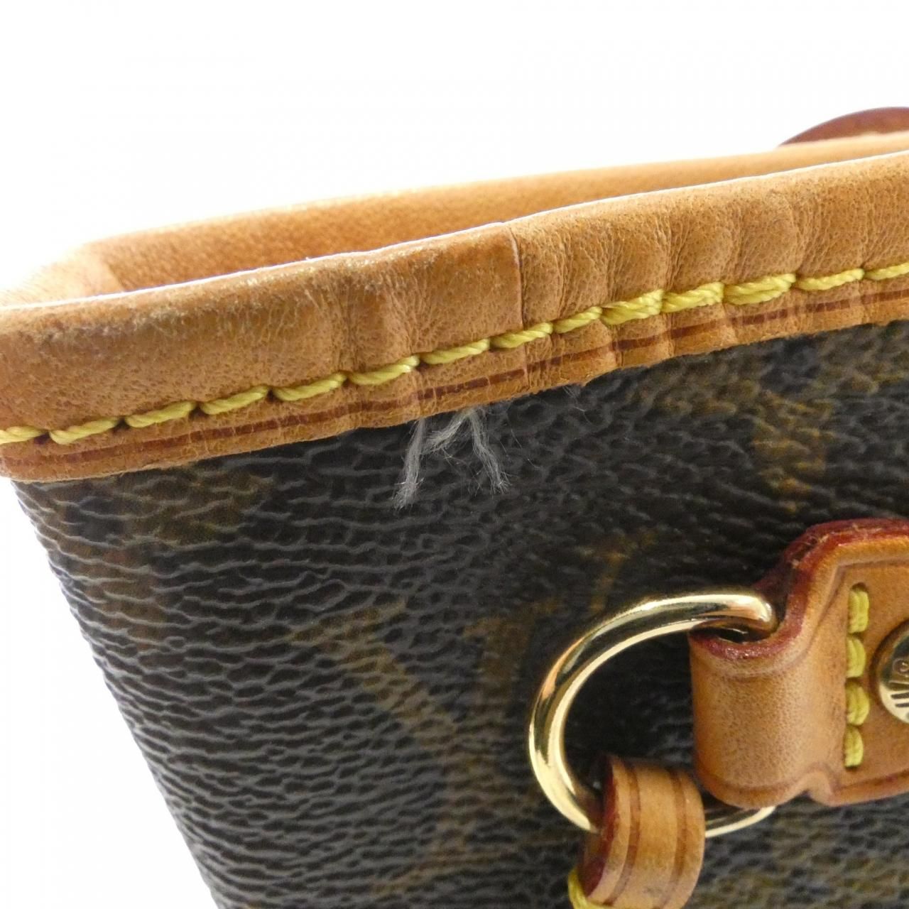 Louis Vuitton Monogram Neverfull PM — view 3