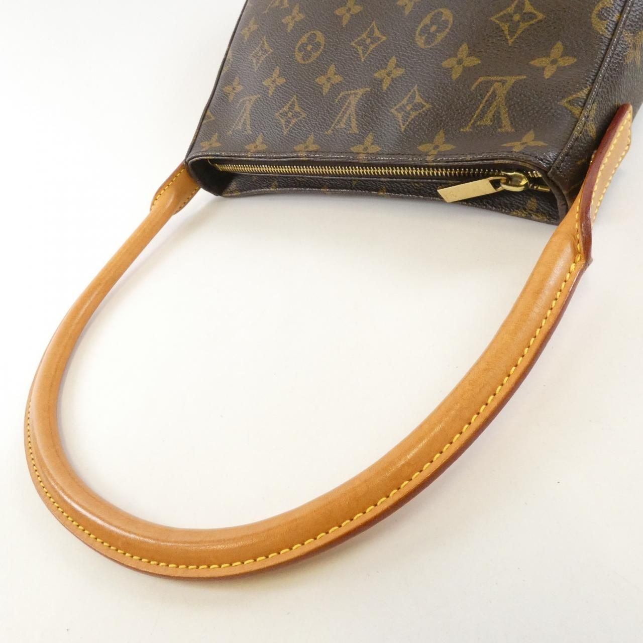 Louis Vuitton Monogram Looping MM Shoulder — view 5