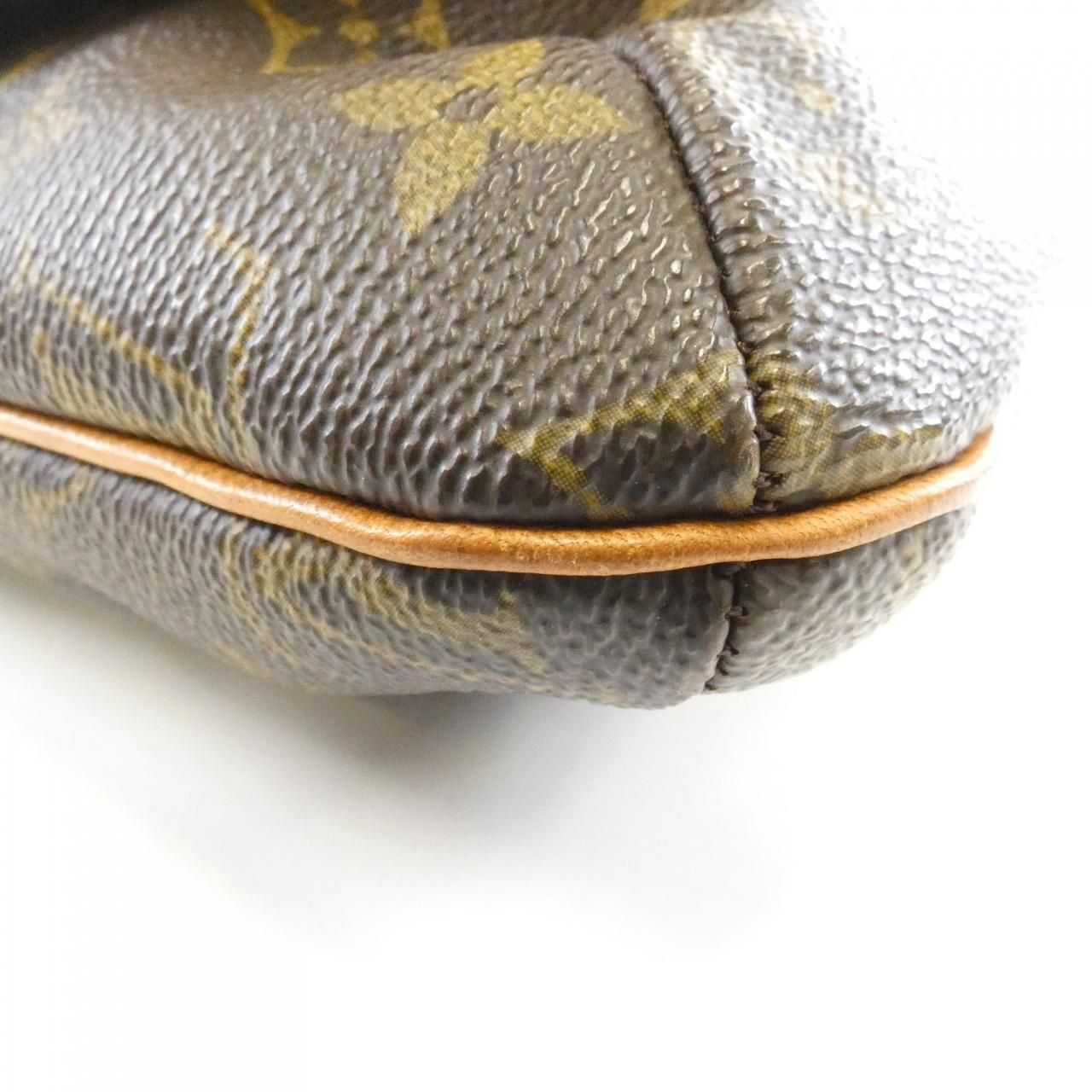 Louis Vuitton Monogram Musette Salsa Shoulder — view 3