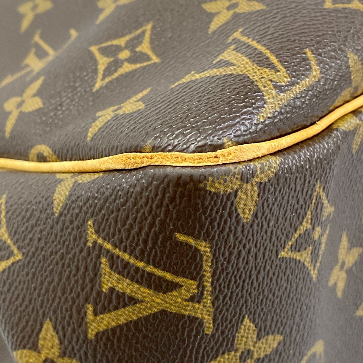 Louis Vuitton Shoulder Bag Monogram Batignolles Oriental — view 6