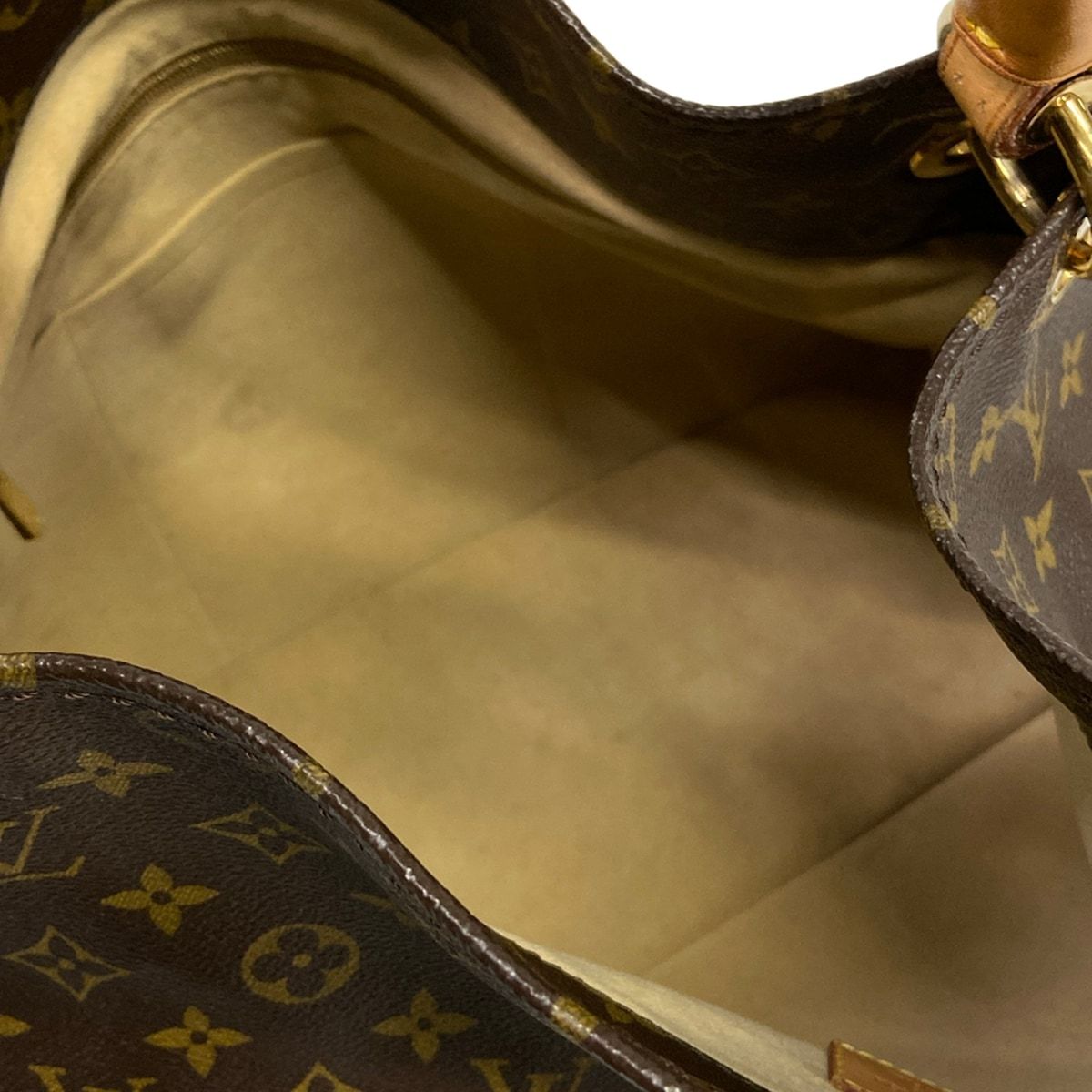 Louis Vuitton Handbag Monogram MM — view 7
