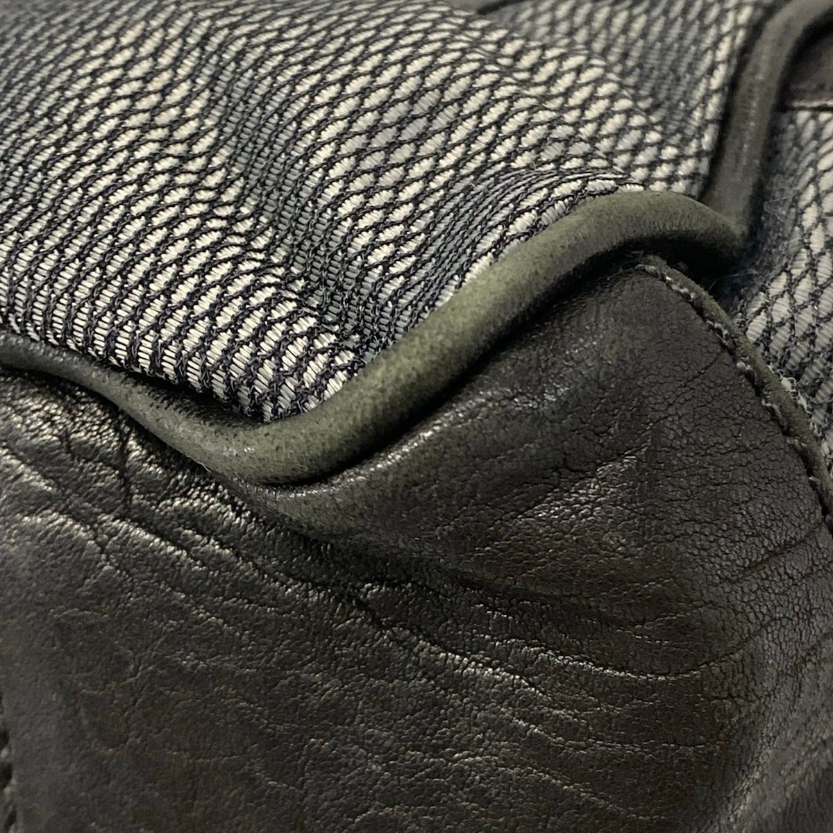 Miu Miu Shoulder Bag Black Leather — view 6