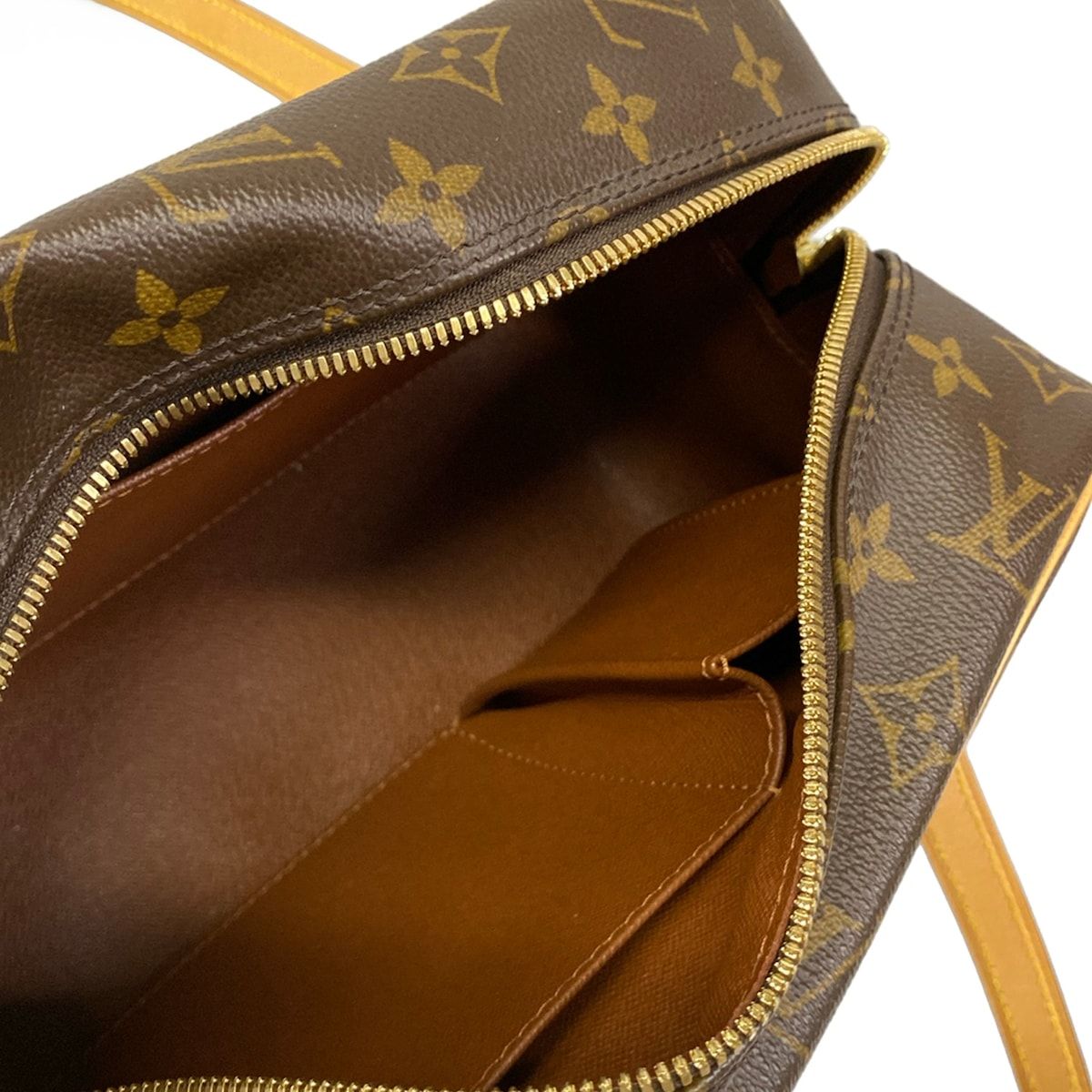 Louis Vuitton Shoulder Bag Monogram Cite MM — view 7