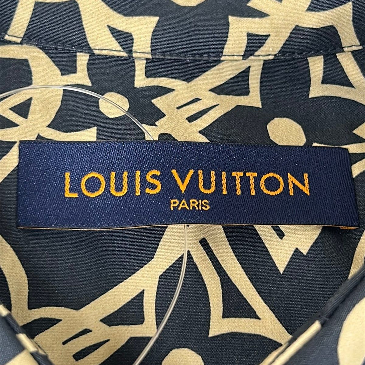 Louis Vuitton Short Sleeve Shirt XL LV Wax Short Monogram Fs8 Dark Navy White — view 3