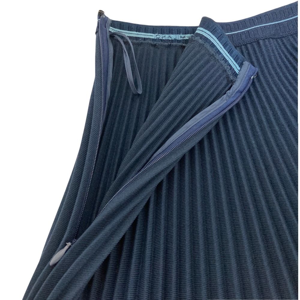 Prada Waist Logo Pleated Knit Skirt 573 38 Navy — view 6